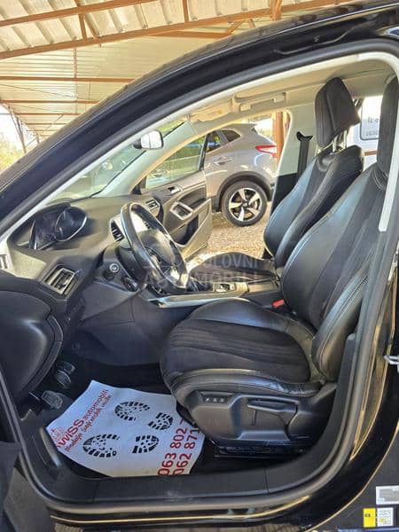 Peugeot 308 1,6i ALLURE