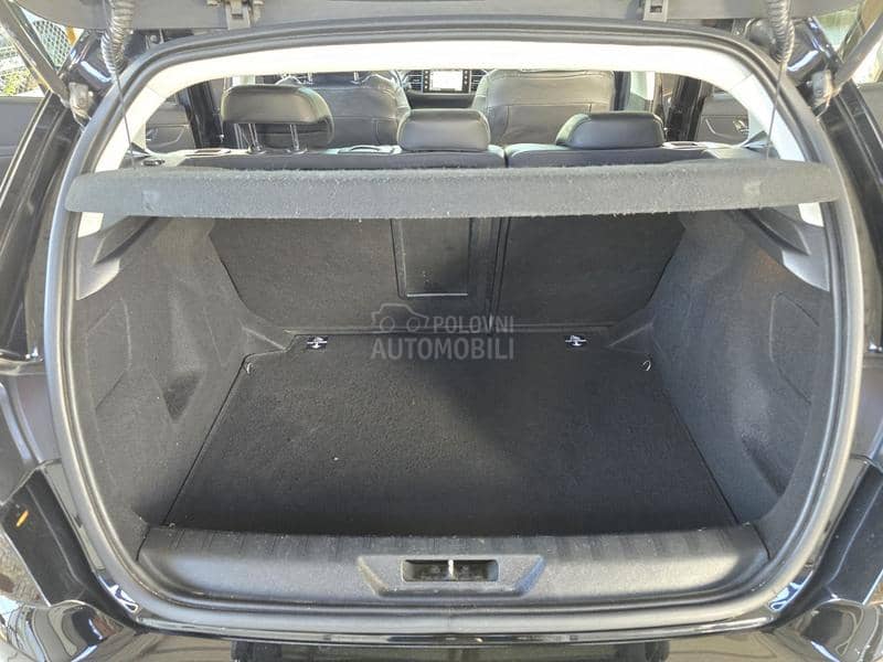 Peugeot 308 1,6i ALLURE