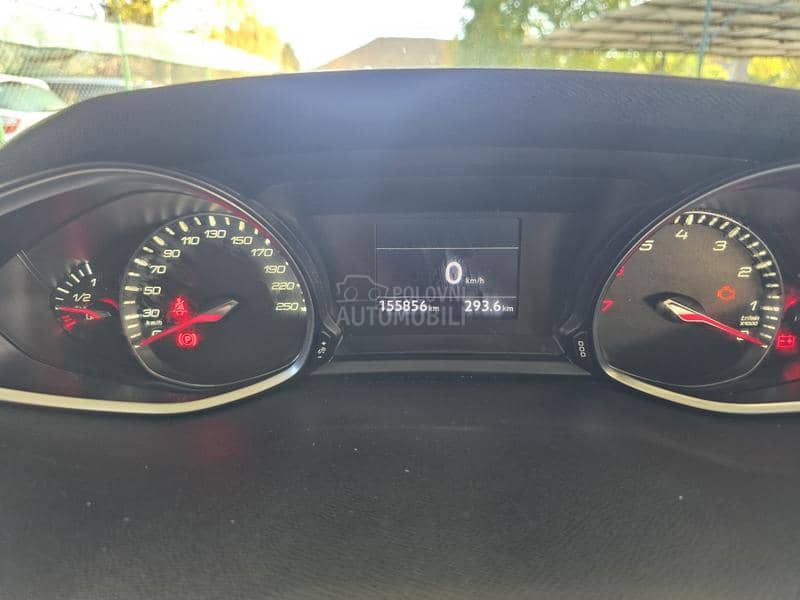 Peugeot 308 1,6i ALLURE