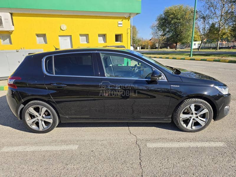 Peugeot 308 1,6i ALLURE