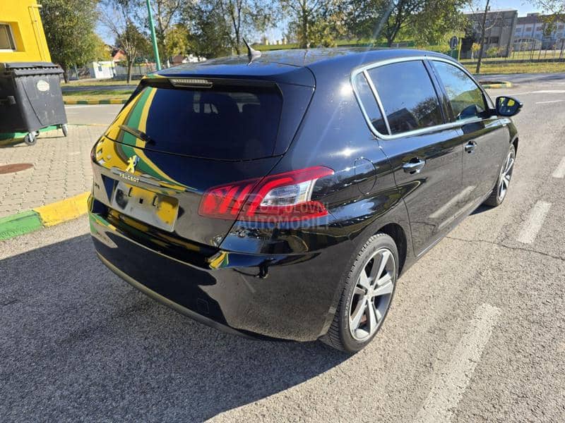 Peugeot 308 1,6i ALLURE