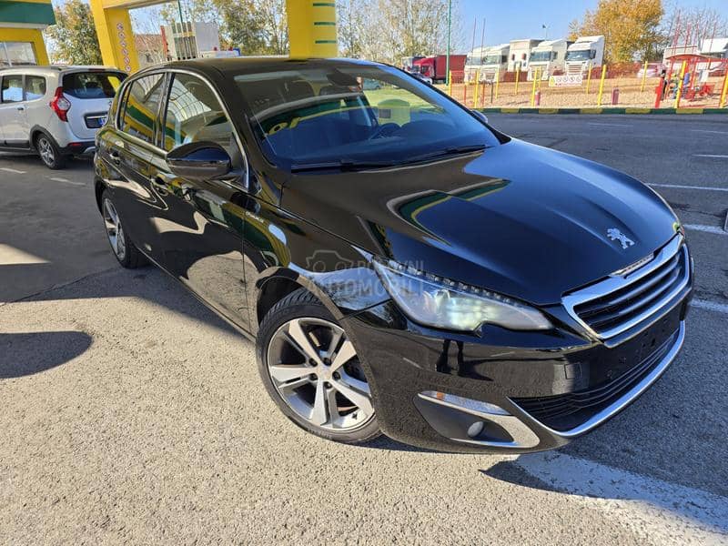 Peugeot 308 1,6i ALLURE