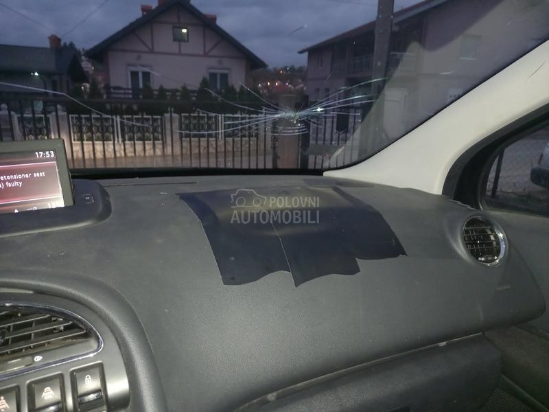 Peugeot 3008 1.6 e-HDI