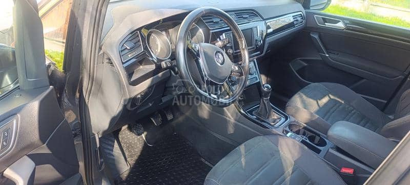 Volkswagen Touran R line