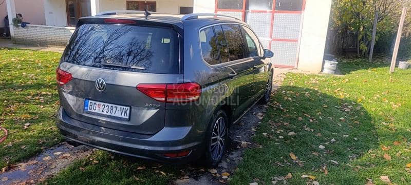 Volkswagen Touran R line