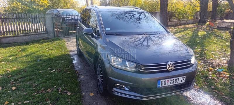 Volkswagen Touran R line
