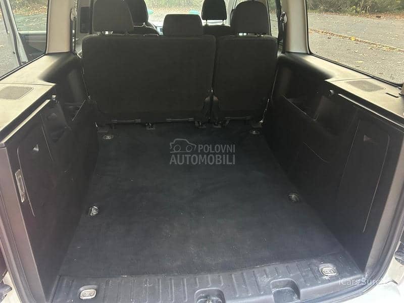 Volkswagen Caddy Maxi N1/5.sed