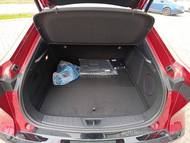 Mazda 6e TAKUMI PLUS