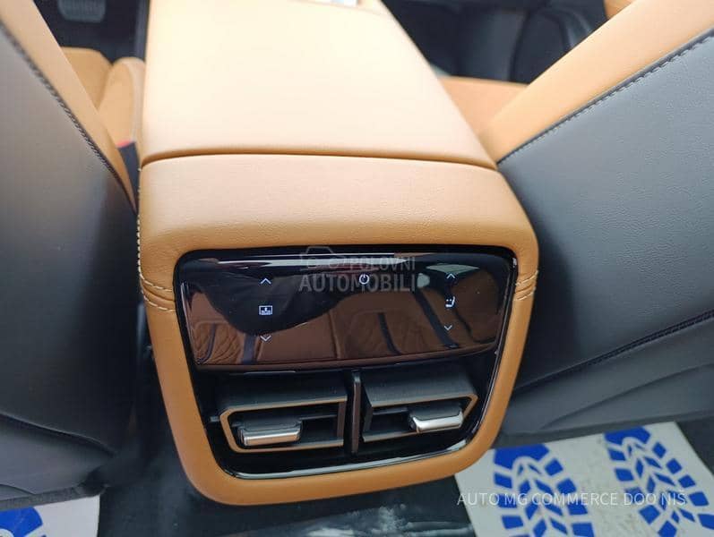 Mazda 6e TAKUMI PLUS