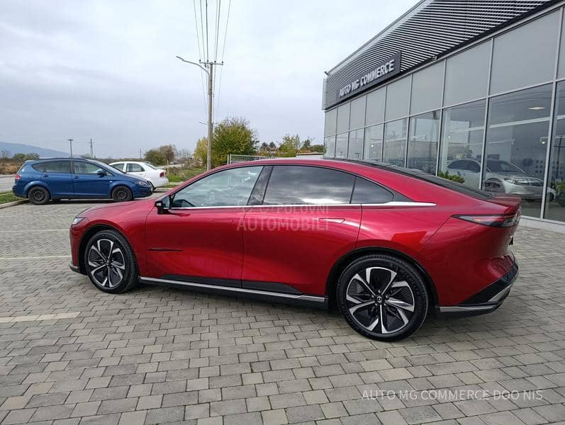 Mazda 6e TAKUMI PLUS