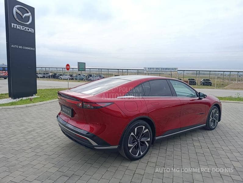 Mazda 6e TAKUMI PLUS