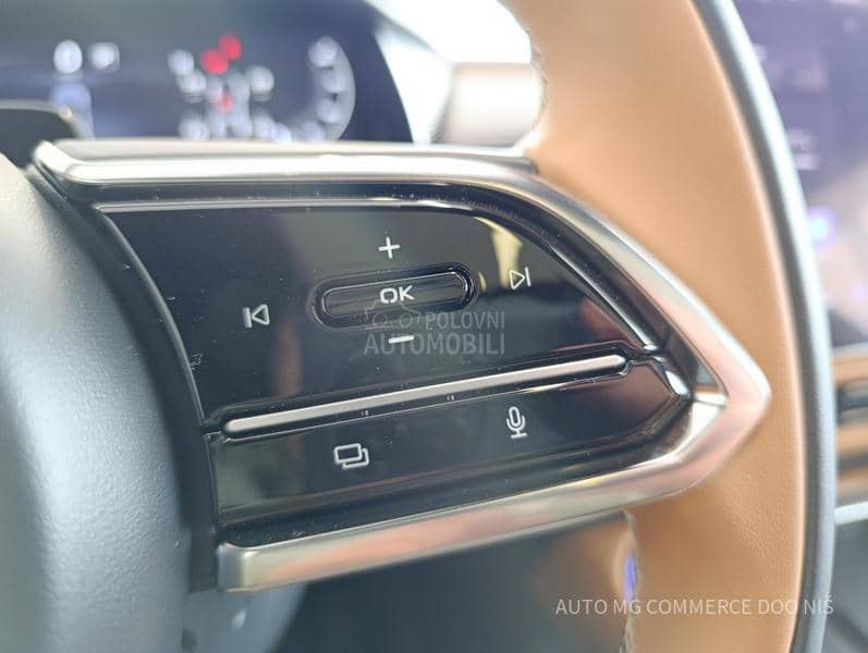 Mazda 6e TAKUMI PLUS