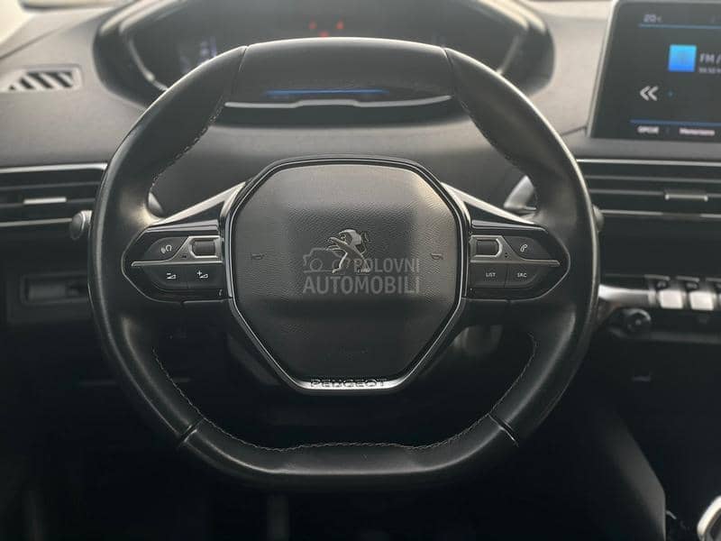 Peugeot 3008 1.5 HDI Allure 8mm