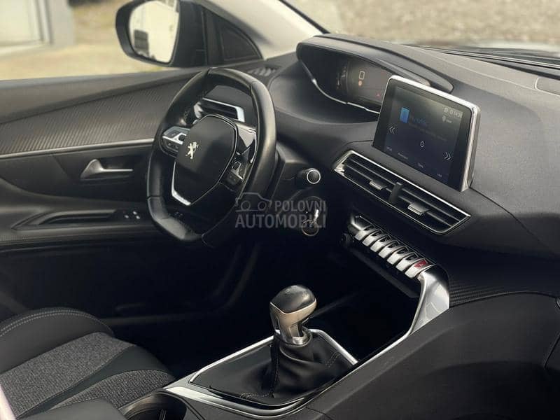 Peugeot 3008 1.5 HDI Allure 8mm