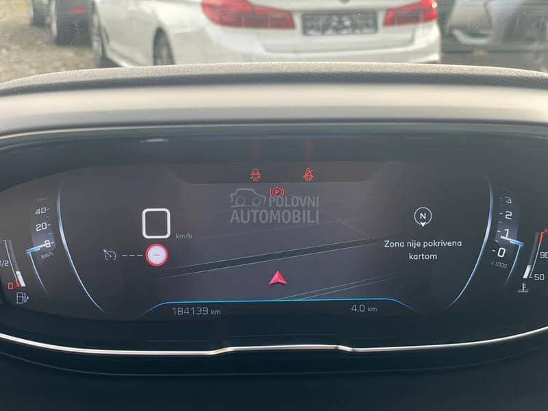 Peugeot 3008 1.5 HDI Allure 8mm