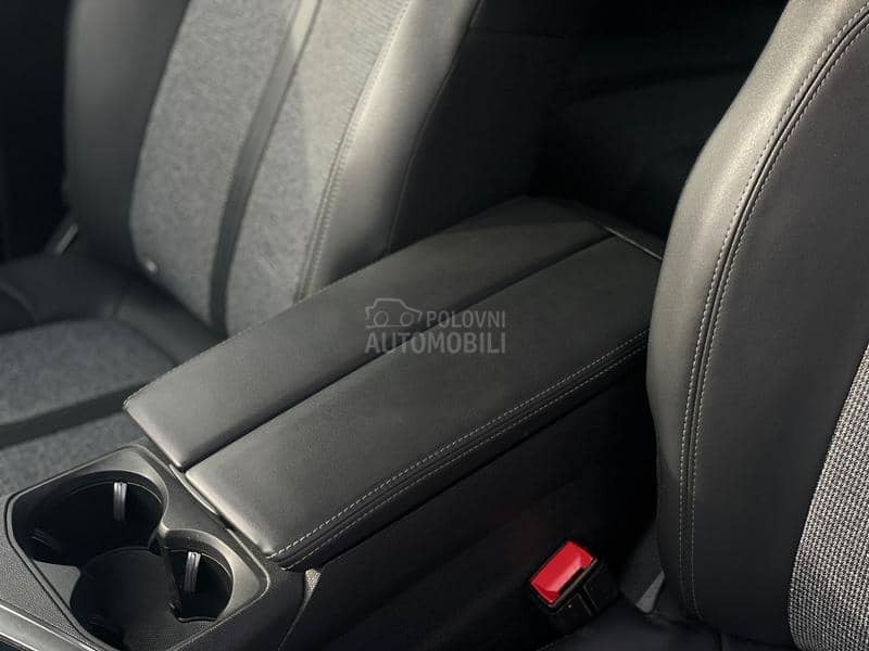 Peugeot 3008 1.5 HDI Allure 8mm