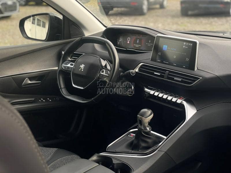 Peugeot 3008 1.5 HDI Allure 8mm