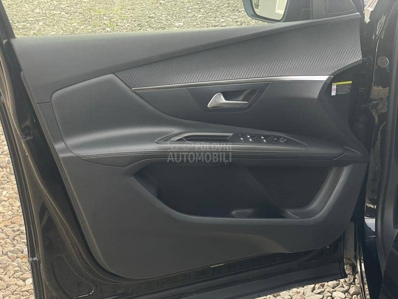 Peugeot 3008 1.5 HDI Allure 8mm