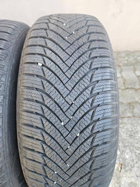 Minerva 215/60 R16 Zimska