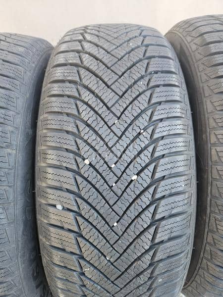 Minerva 215/60 R16 Zimska