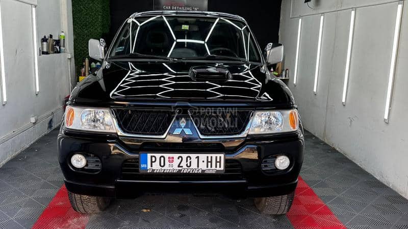 Mitsubishi Pajero Sport 2.5 td