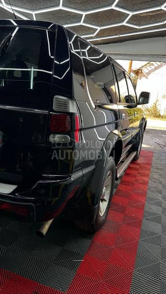 Mitsubishi Pajero Sport 2.5 td