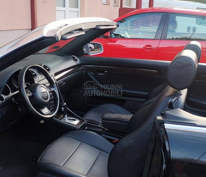 Audi A4 3.0 is atmosferac V6