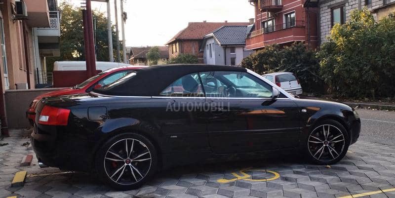 Audi A4 3.0 is atmosferac V6