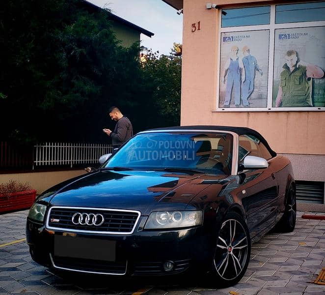 Audi A4 3.0 is atmosferac V6