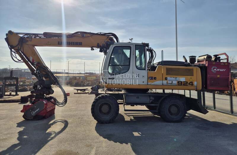 Liebherr A924 C