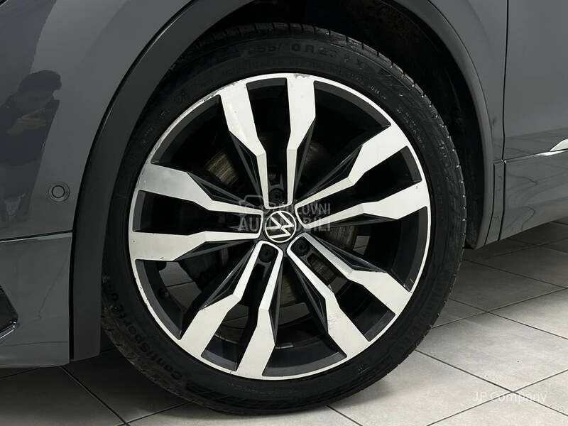 Volkswagen Tiguan 2.0 TDI R-LINE 4x4