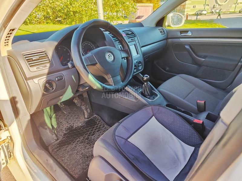 Volkswagen Golf 5 1.9 tdi