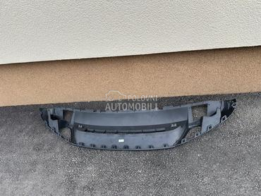 Donji deo prednjeg branika za Volkswagen Touareg od 2015. do 2018. god.