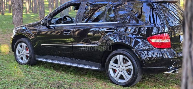Mercedes Benz ML 320 AMG 4MATIC
