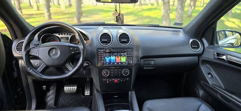 Mercedes Benz ML 320 AMG 4MATIC