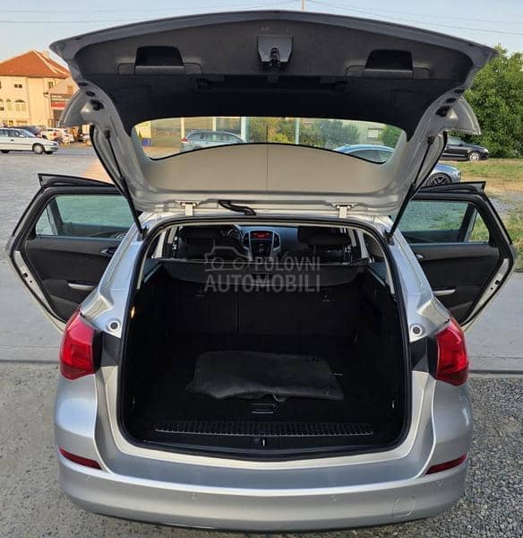 Opel Astra J 1.7 CDTI