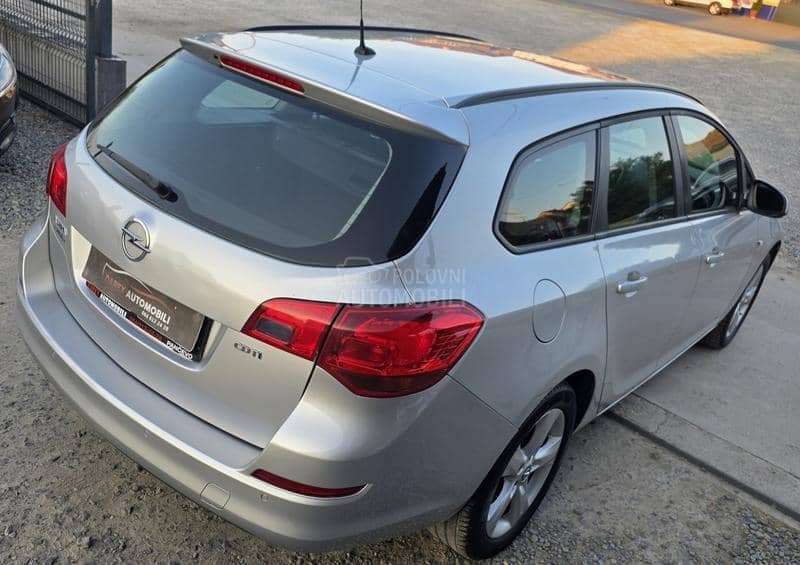 Opel Astra J 1.7 CDTI