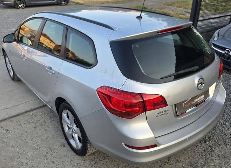 Opel Astra J 1.7 CDTI