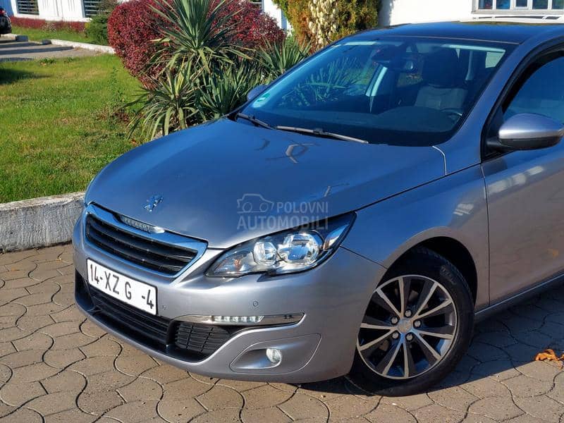 Peugeot 308 1.6 LED/KAM/PANO