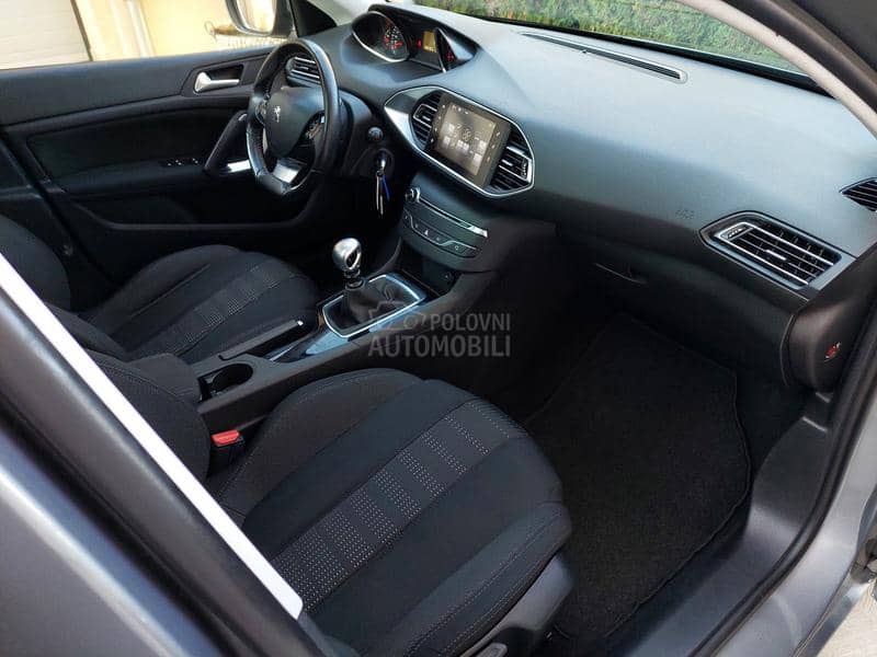 Peugeot 308 1.6 LED/KAM/PANO