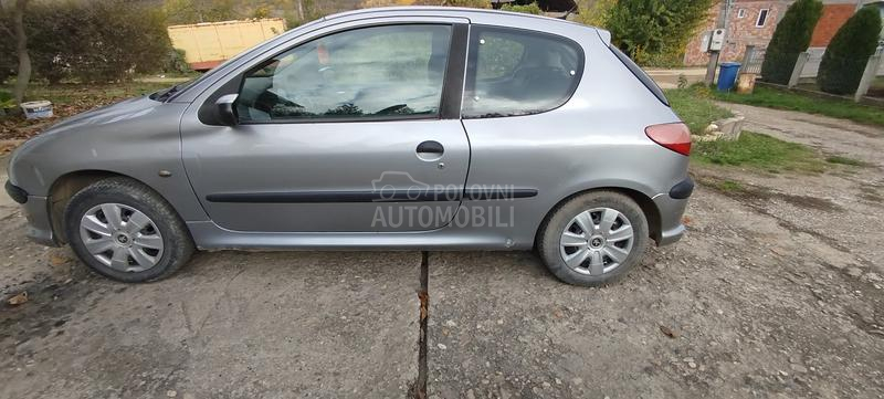 Peugeot 206 
