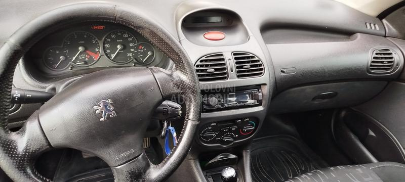 Peugeot 206 