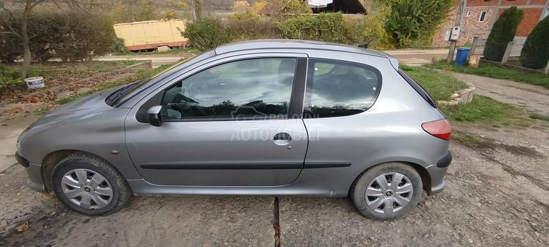 Peugeot 206 
