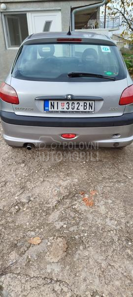 Peugeot 206 