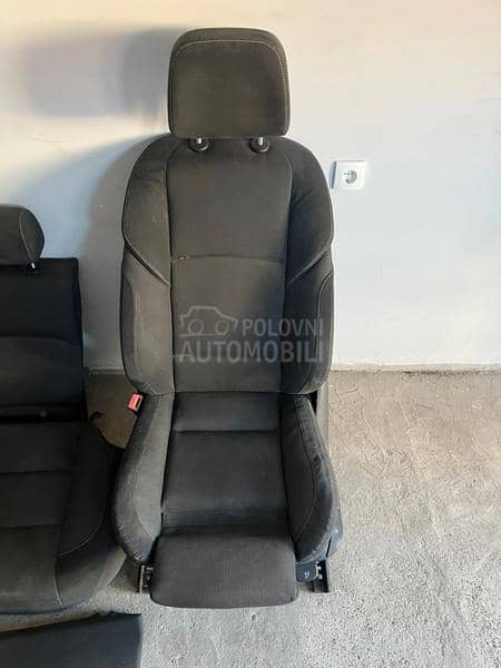 Sedista f10 Alcantara