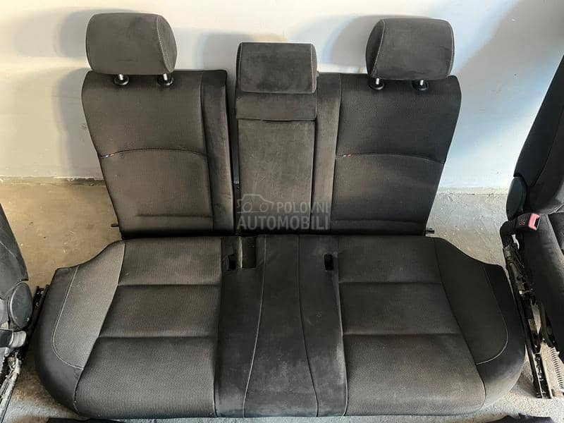 Sedista f10 Alcantara