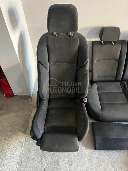 Sedista f10 Alcantara