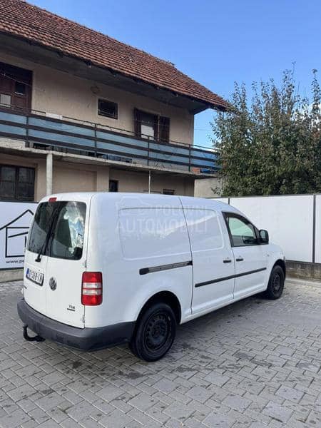 Volkswagen Caddy Maxi 1.6 tdi bluemotion