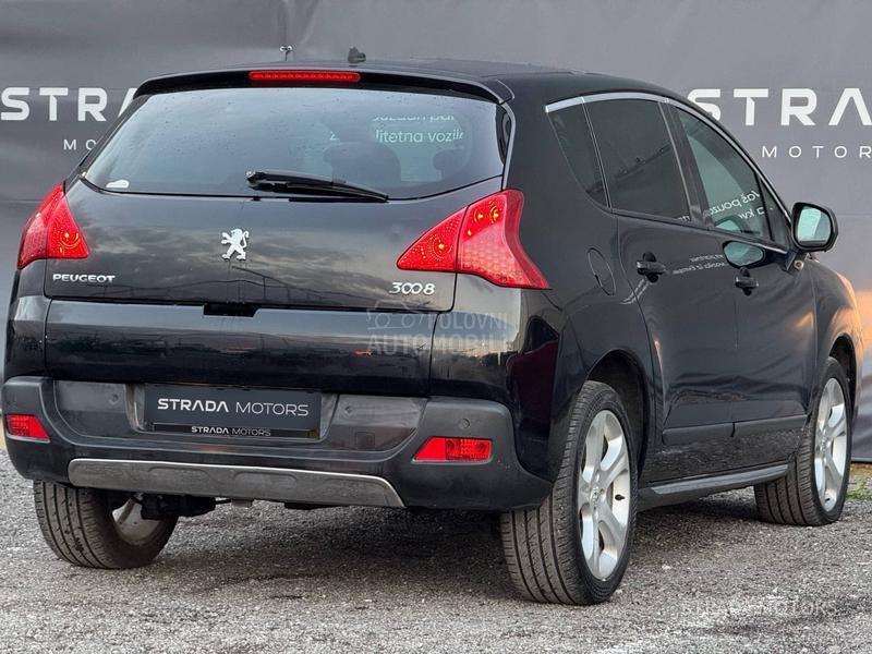 Peugeot 3008 1.6 E HDI NAVY PANO