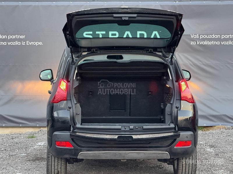 Peugeot 3008 1.6 E HDI NAVY PANO